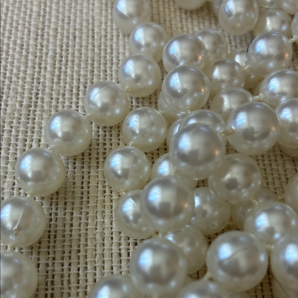 Vintage faux Pearl 80” approximate Necklace - Picture 6 of 10